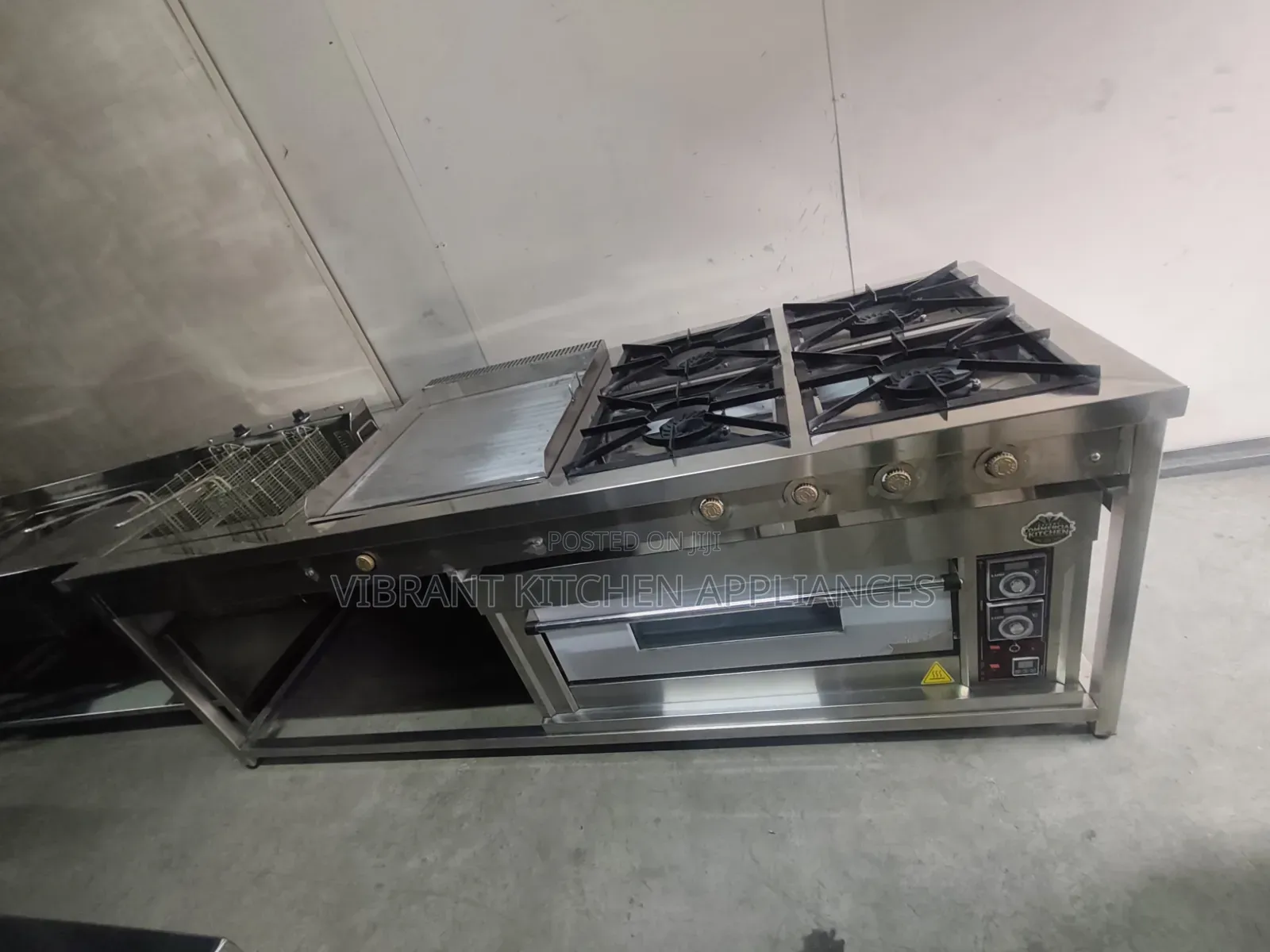 Commercial Combined Cooking Range – 4 Burner, Griddle,  Fryer & Oven