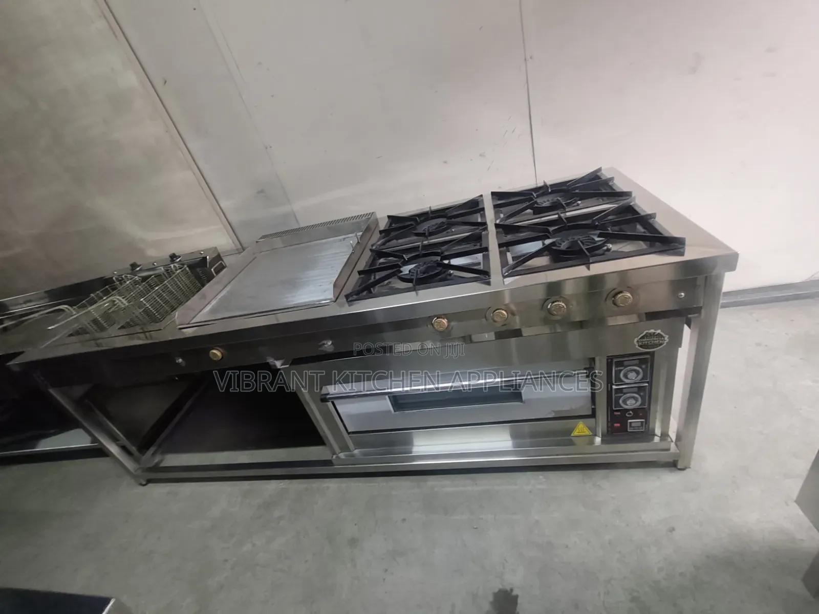 Commercial Combined Cooking Range – 4 Burner, Griddle,  Fryer & Oven