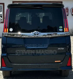Toyota Noah 2.0 FWD (8 Seater) 2020 Black