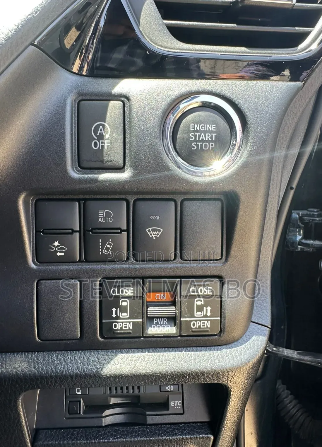 Toyota Noah 2.0 FWD (8 Seater) 2020 Black