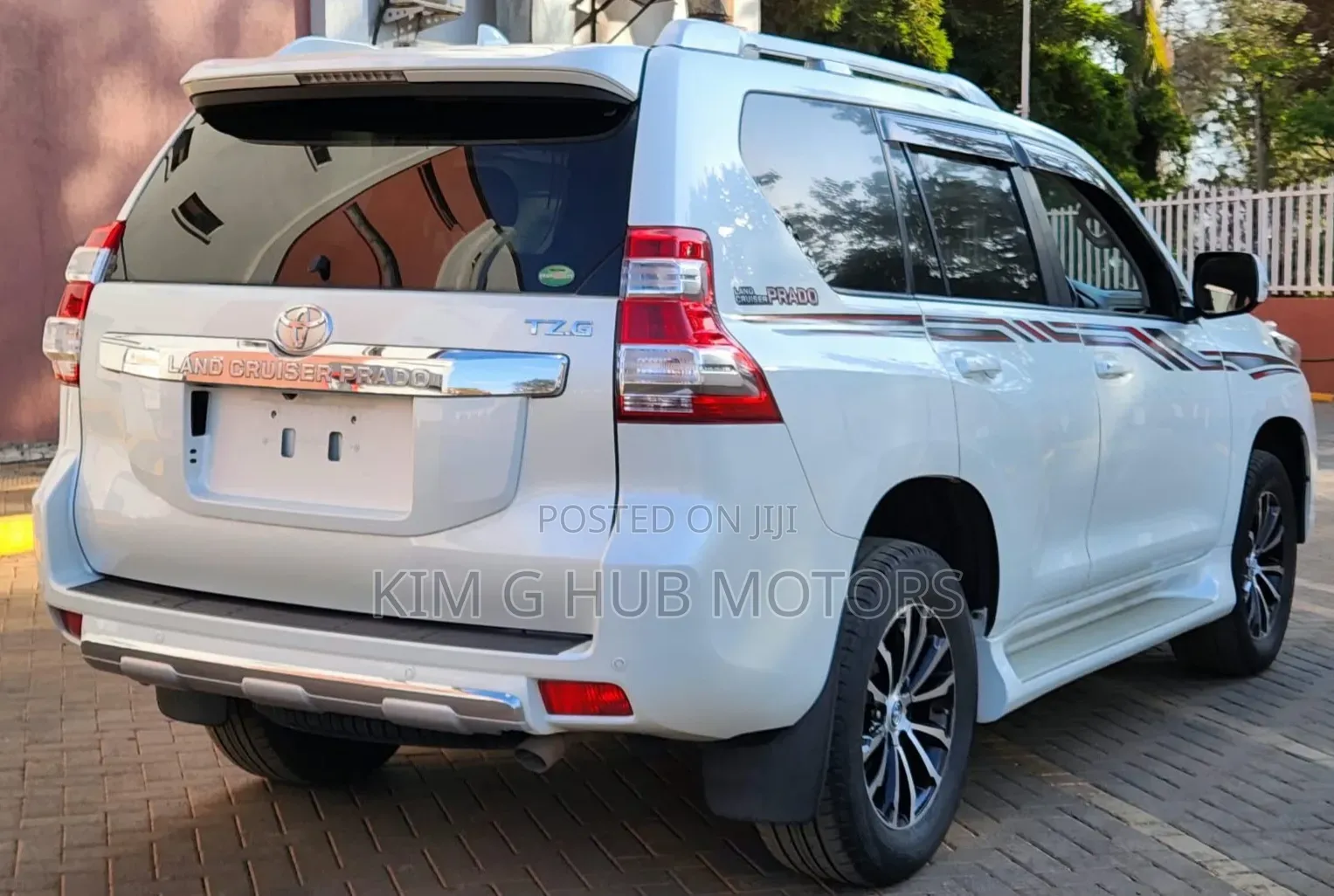 Toyota Land Cruiser Prado 2017 White