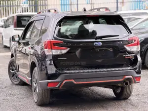 Subaru Forester Premium AWD 2020 Black