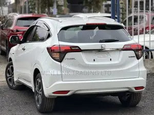 Honda Vezel 1.5 Hybrid 2WD 2019 Pearl