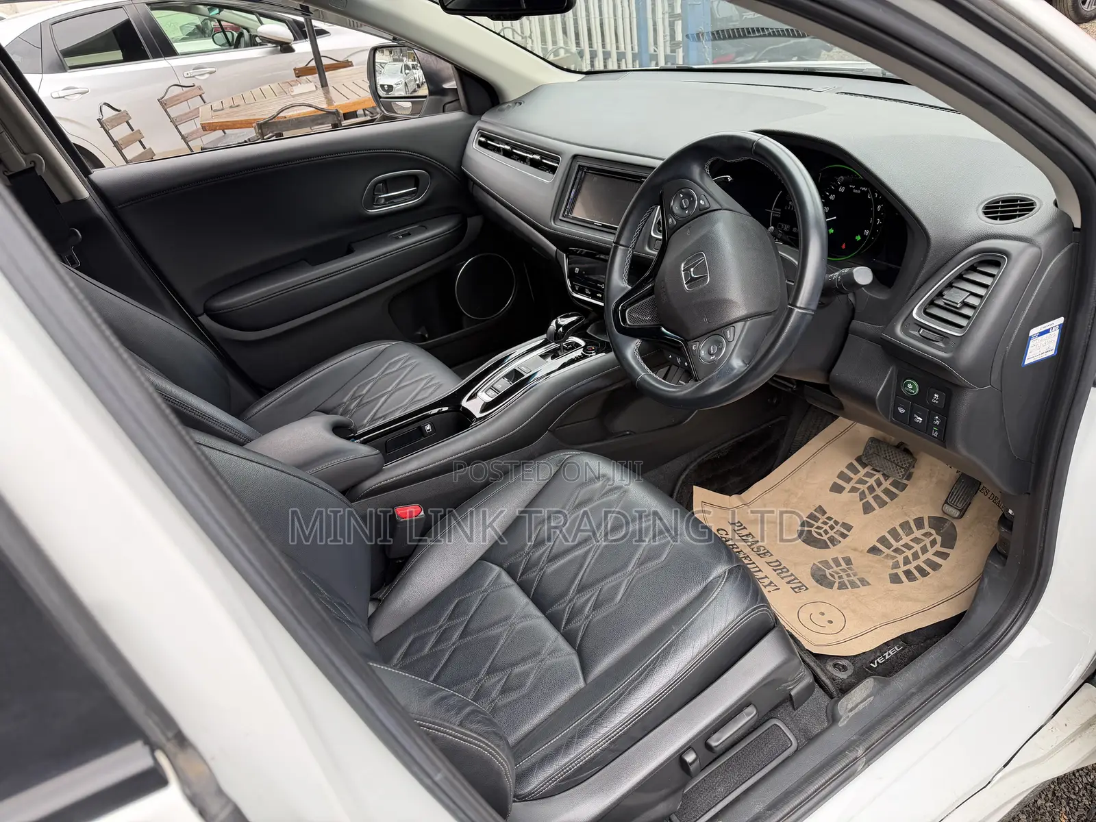 Honda Vezel 1.5 Hybrid 2WD 2019 Pearl
