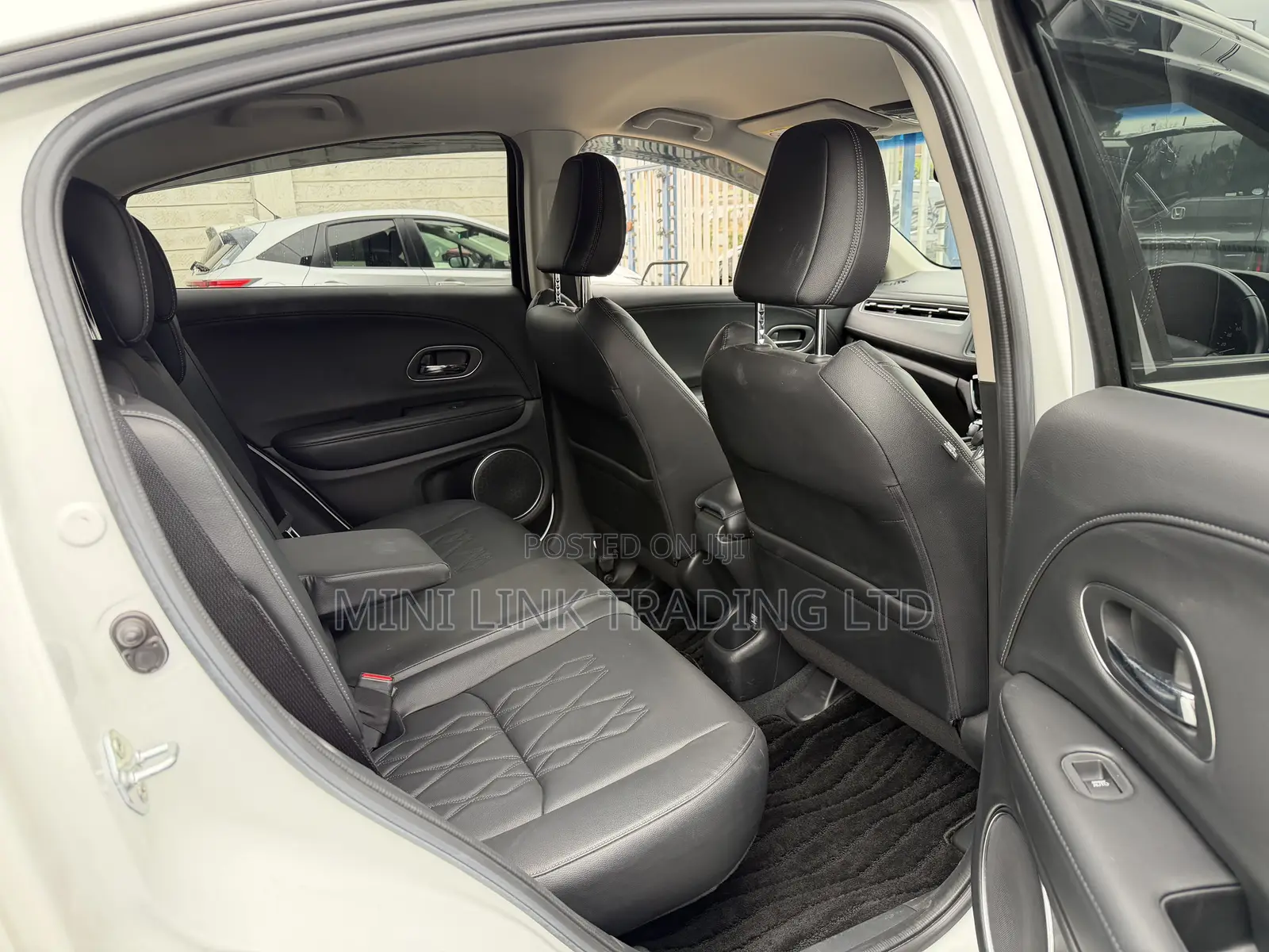 Honda Vezel 1.5 Hybrid 2WD 2019 Pearl