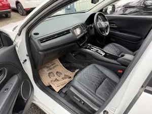 Honda Vezel 1.5 Hybrid 2WD 2019 Pearl