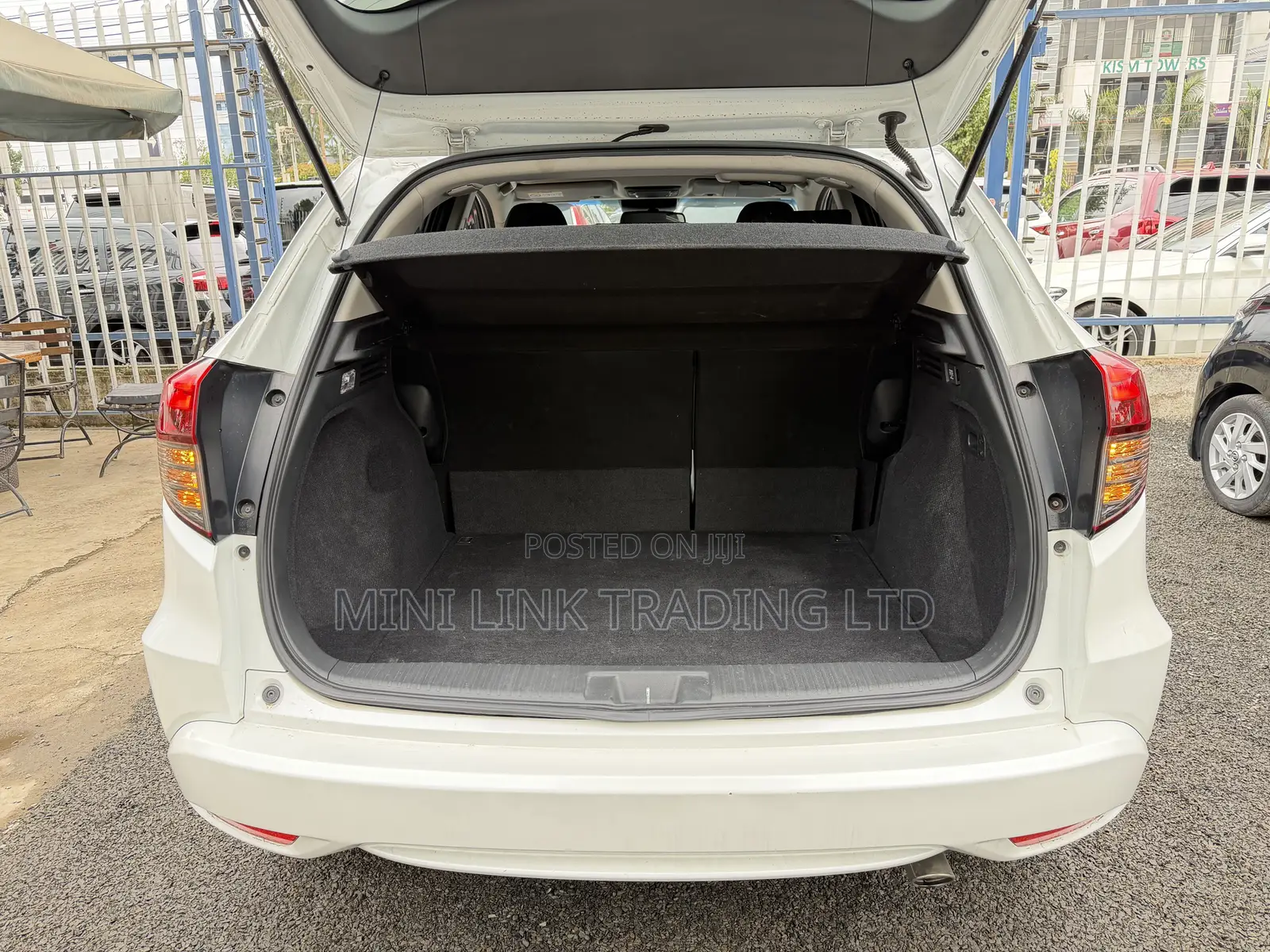 Honda Vezel 1.5 Hybrid 2WD 2019 Pearl