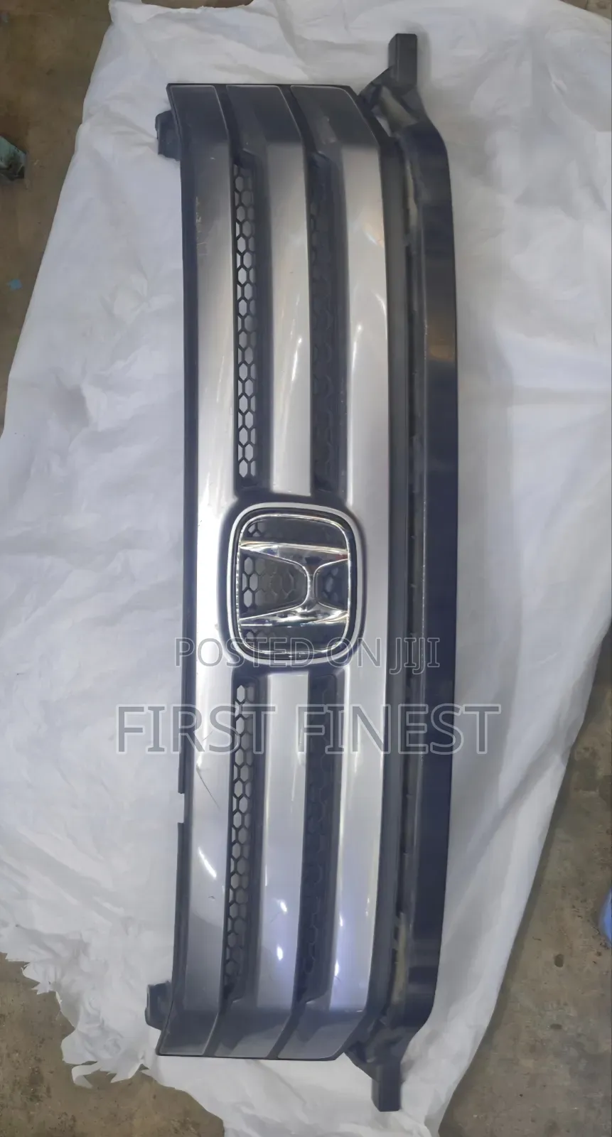 Honda Freed 2012 Grill