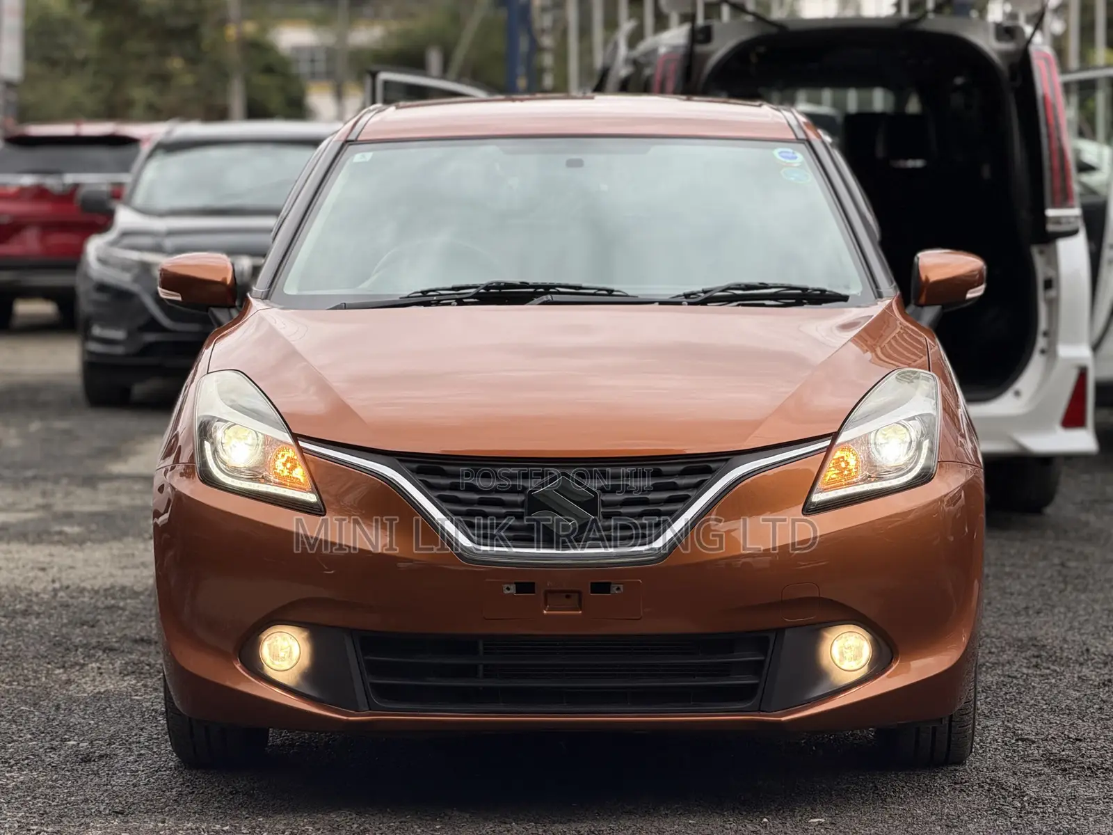 Suzuki Baleno 2020 Orange