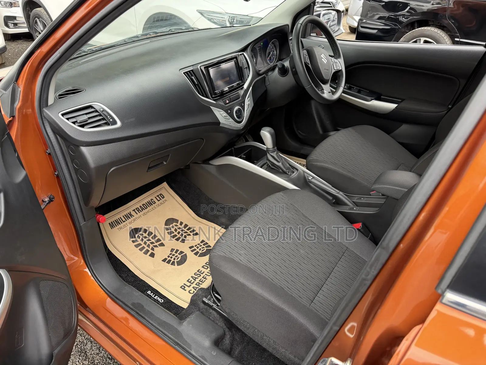 Suzuki Baleno 2020 Orange