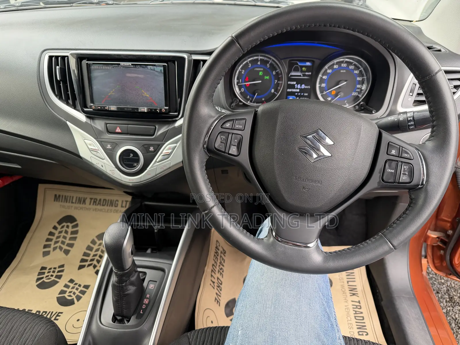 Suzuki Baleno 2020 Orange