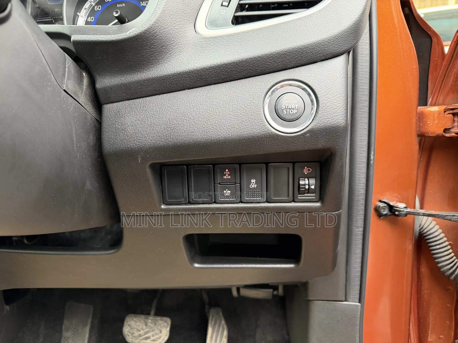 Suzuki Baleno 2020 Orange