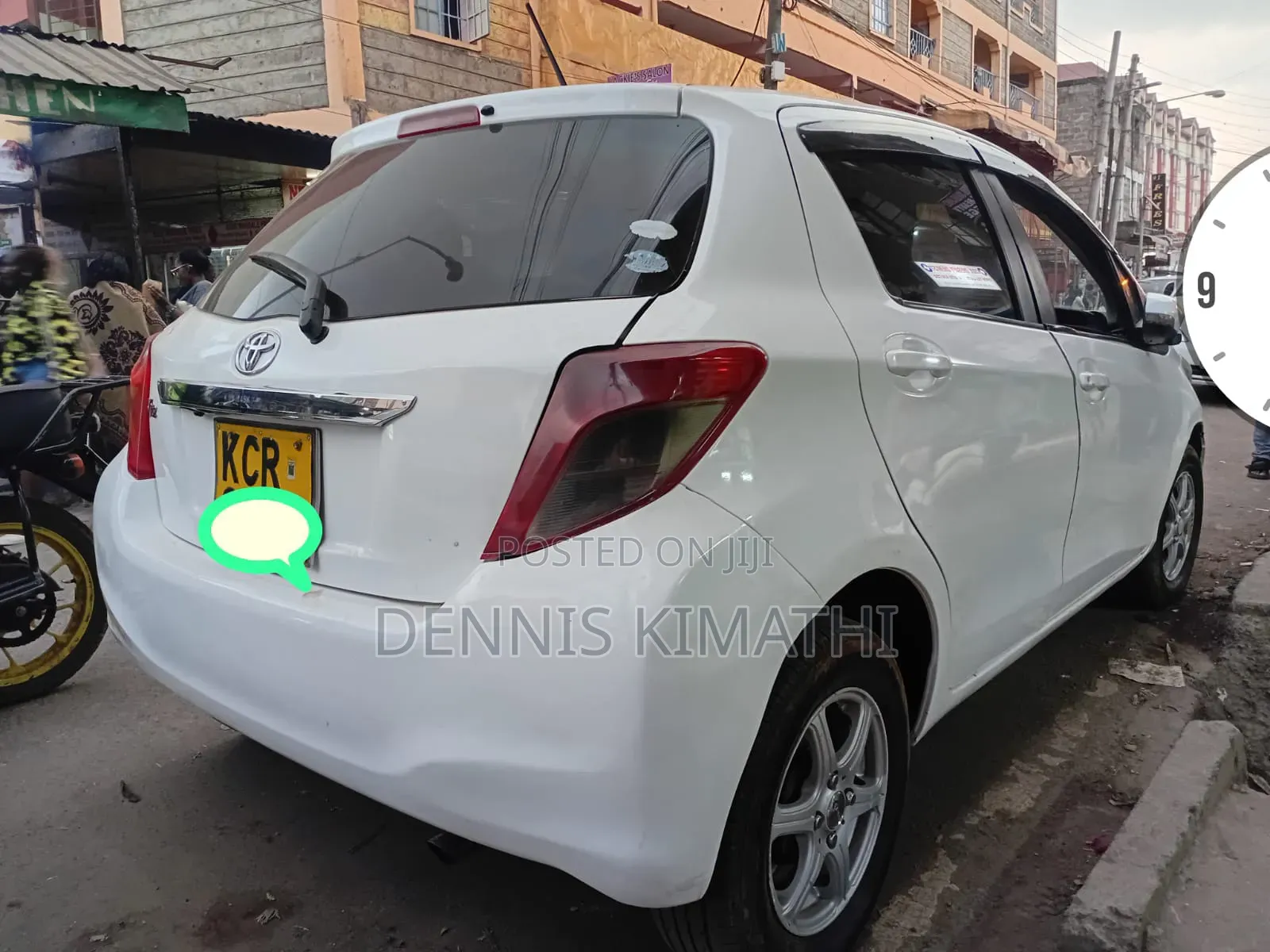 Toyota Vitz 1.3 FWD 5dr 2011 White