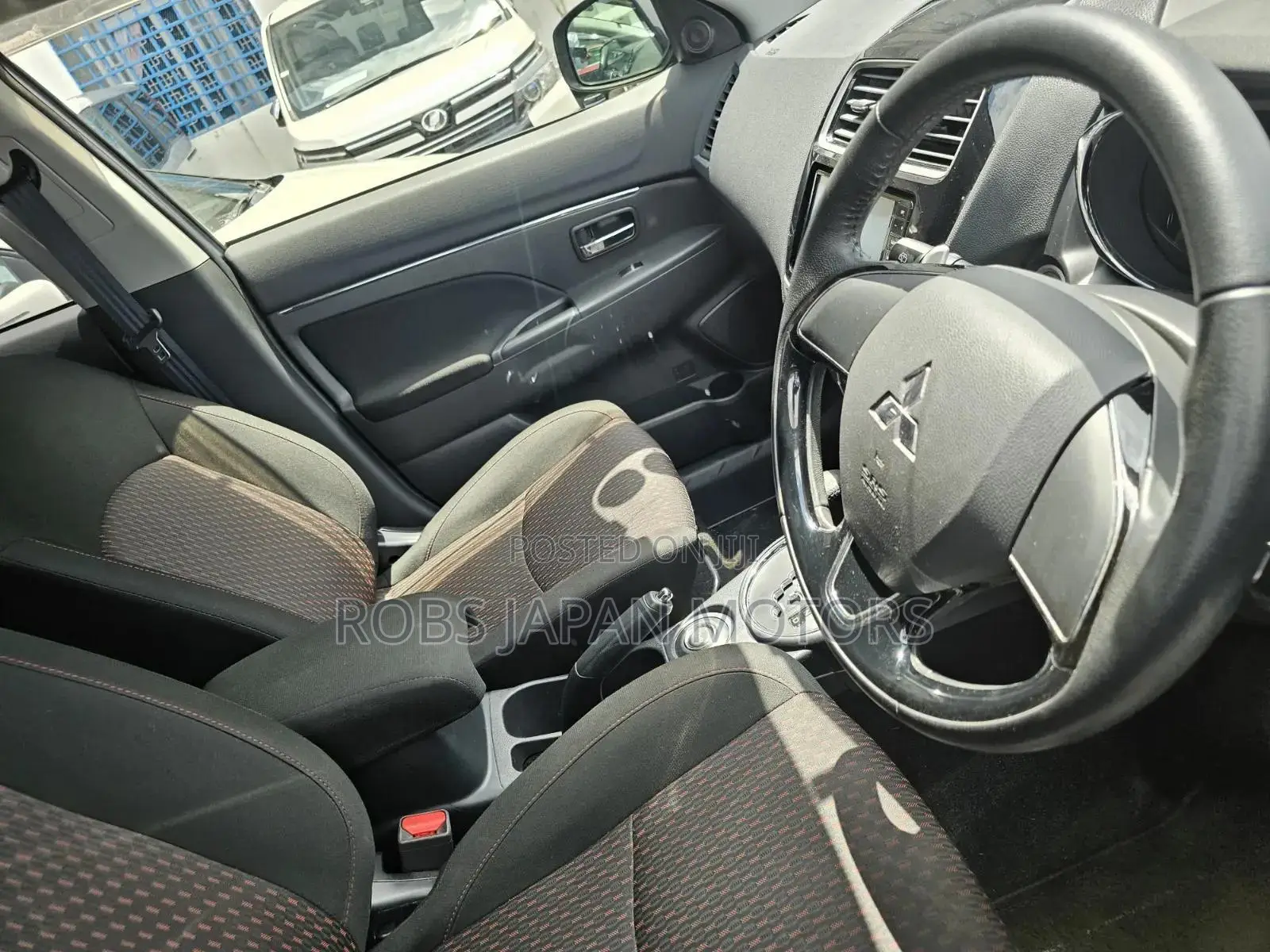 Mitsubishi RVR 2019 Silver