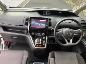 Nissan Serena 2019 White