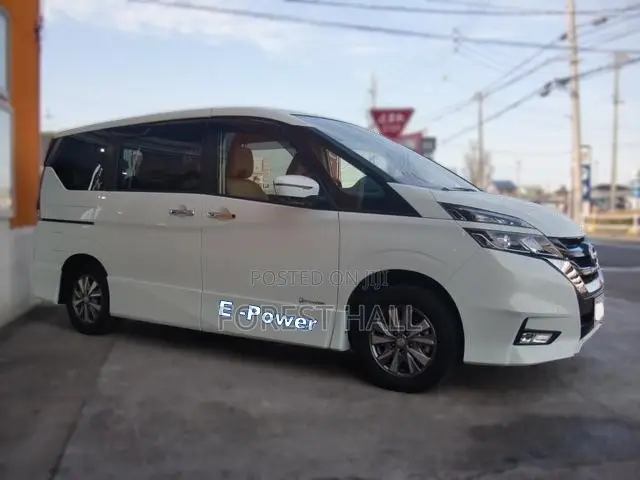 Nissan Serena 2019 White