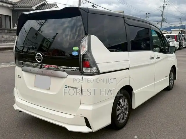 Nissan Serena 2019 White
