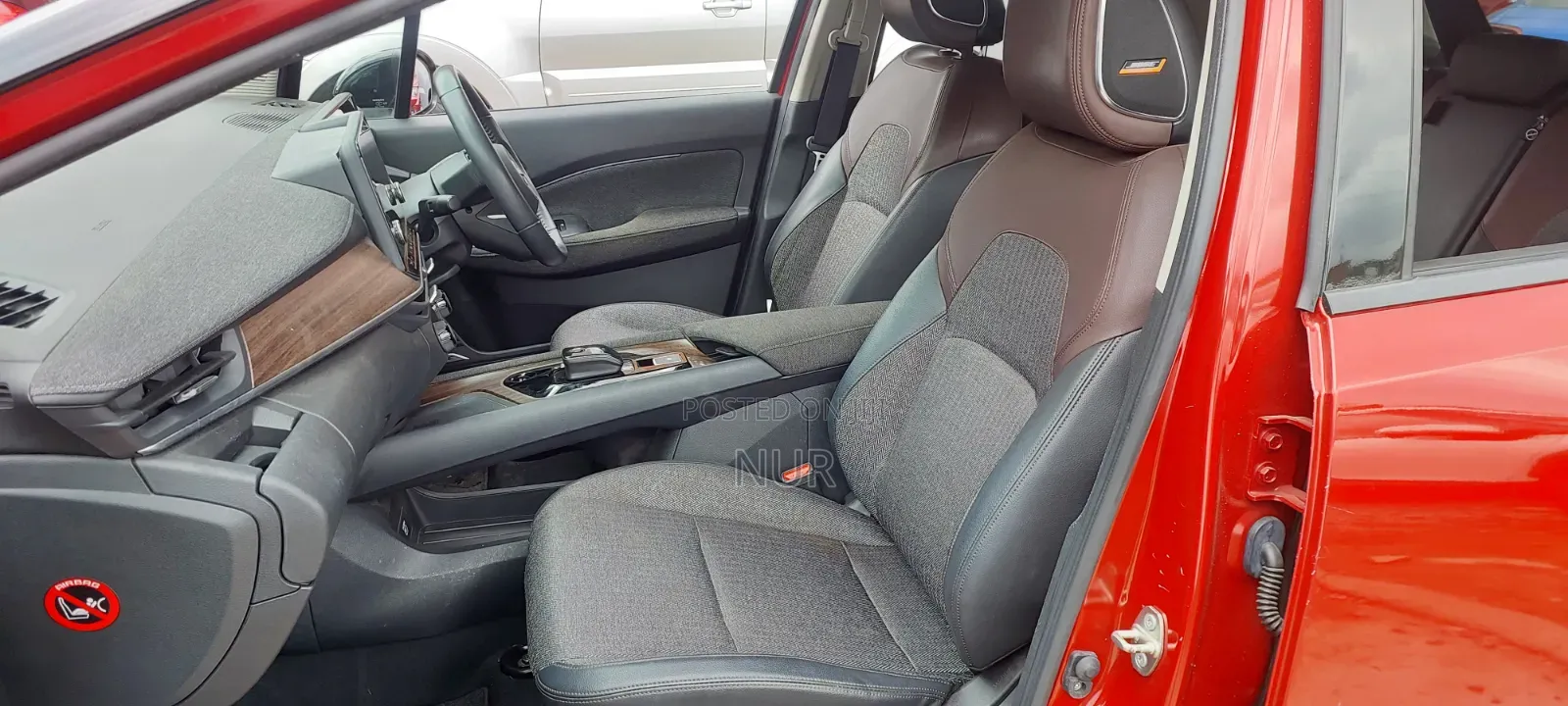 Nissan Note 1.2 Hybrid 2021 Red