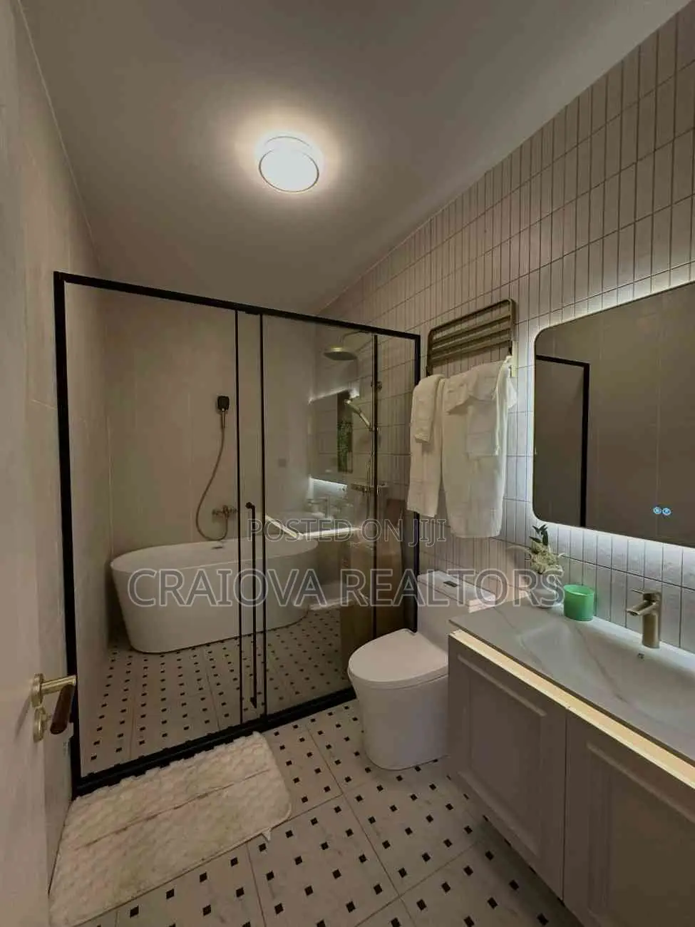 3bdrm Apartment in Spring Valley for sale
