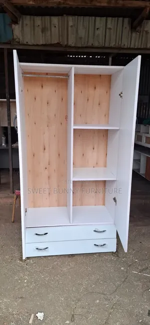 Whhite Fitted Wardrobes