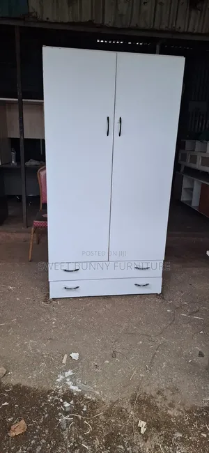 Whhite Fitted Wardrobes
