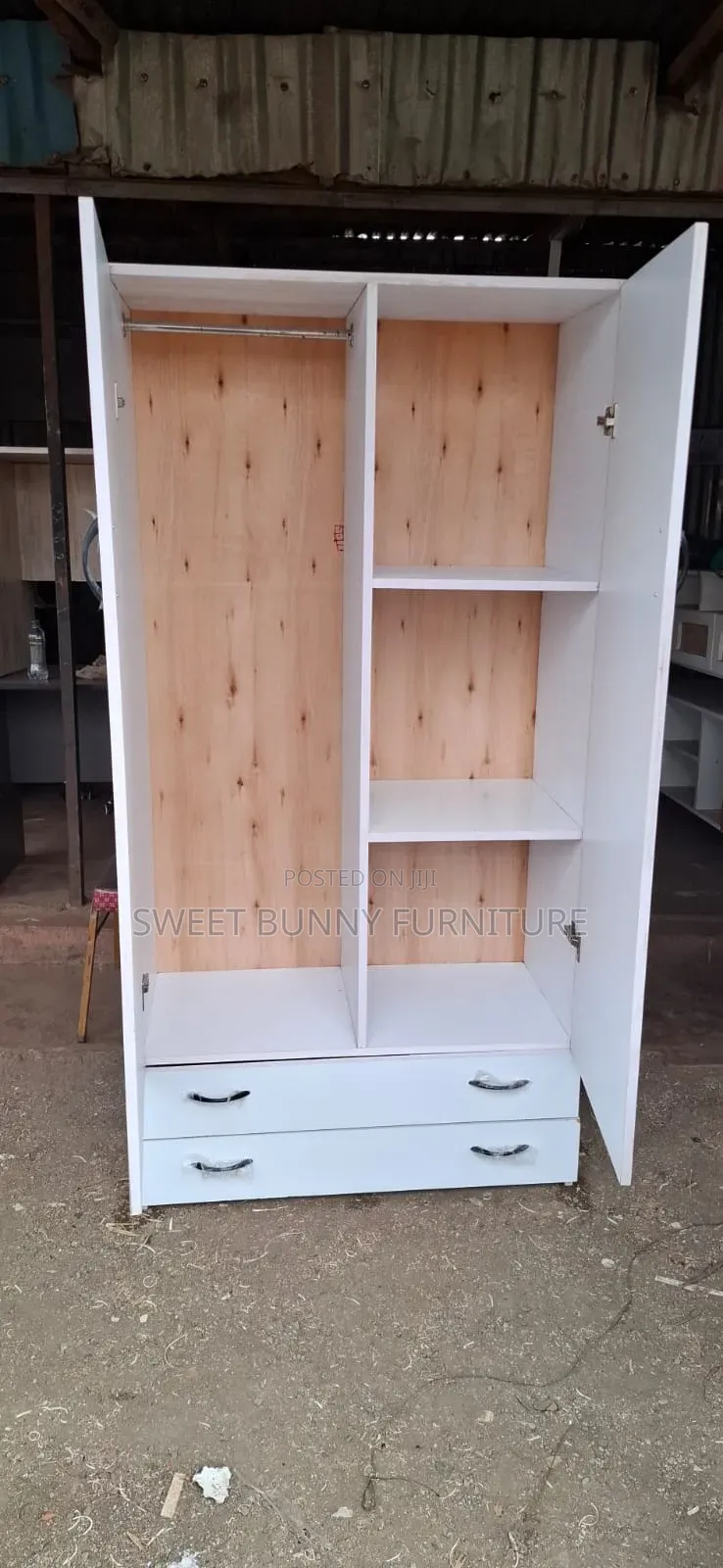 Whhite Fitted Wardrobes