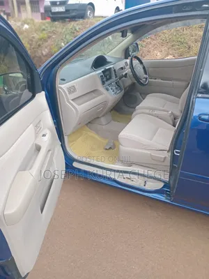 Toyota Raum 2008 Blue