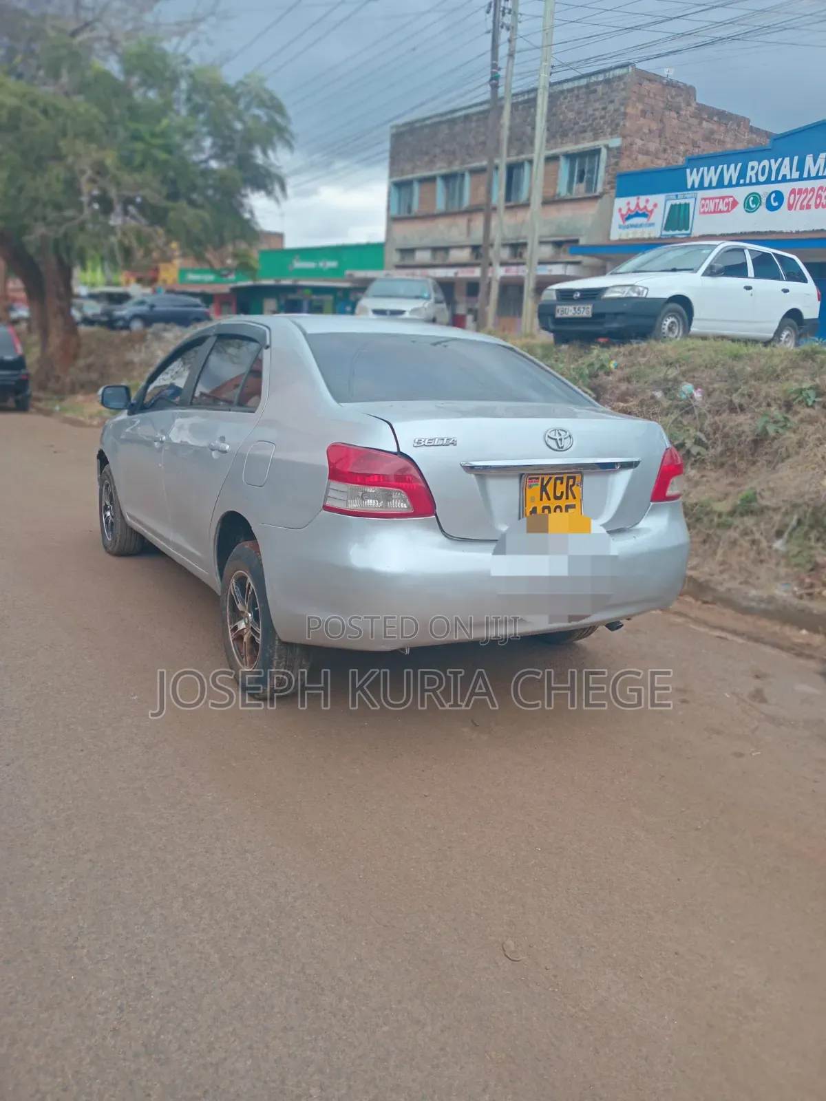 Toyota Belta 2012 Silver