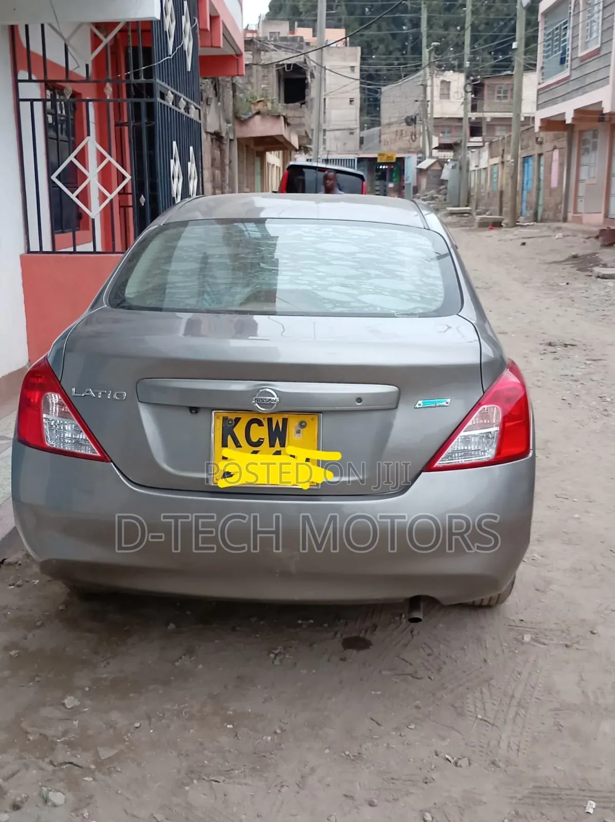 Nissan Latio 1.2 2013 Gray