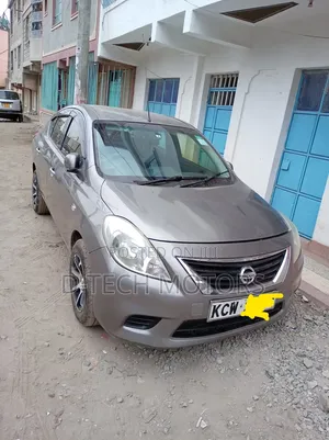 Nissan Latio 1.2 2013 Gray