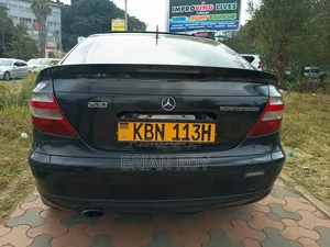 Mercedes-Benz C200 2005 Blue
