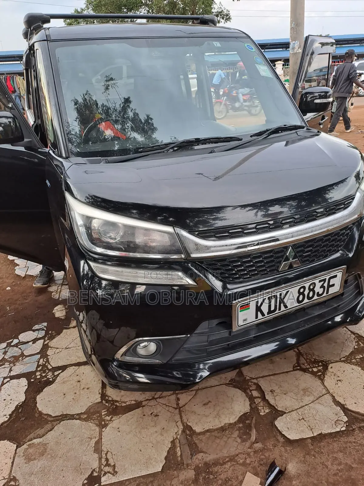 Mitsubishi Delica 2016 Black