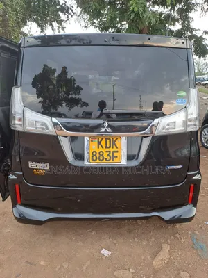 Mitsubishi Delica 2016 Black