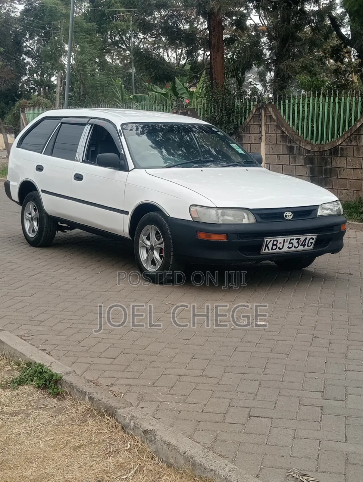 Toyota Corolla 2001 White