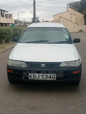 Toyota Corolla 2001 White