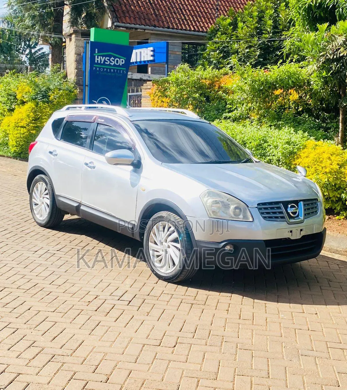 Nissan Dualis 2012 Black