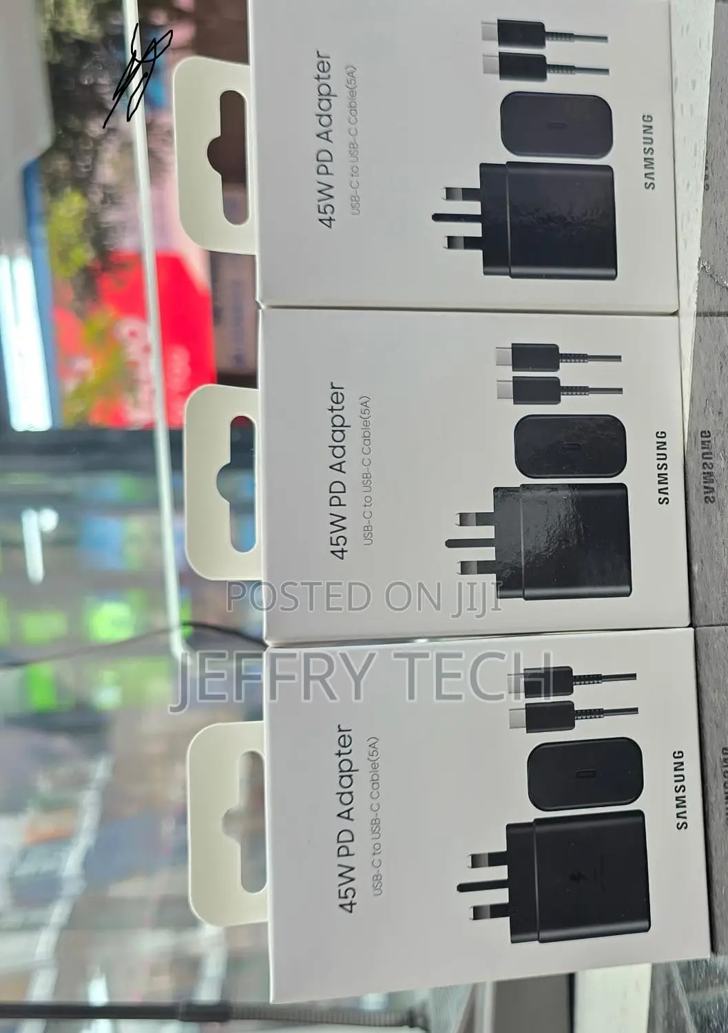 Samsung 45W PD Adapter With an Included 5A USB-C to USB-C Cable.