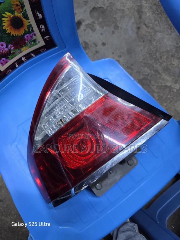 Subaru Legacy B4 Tail Light - thumbnail 2