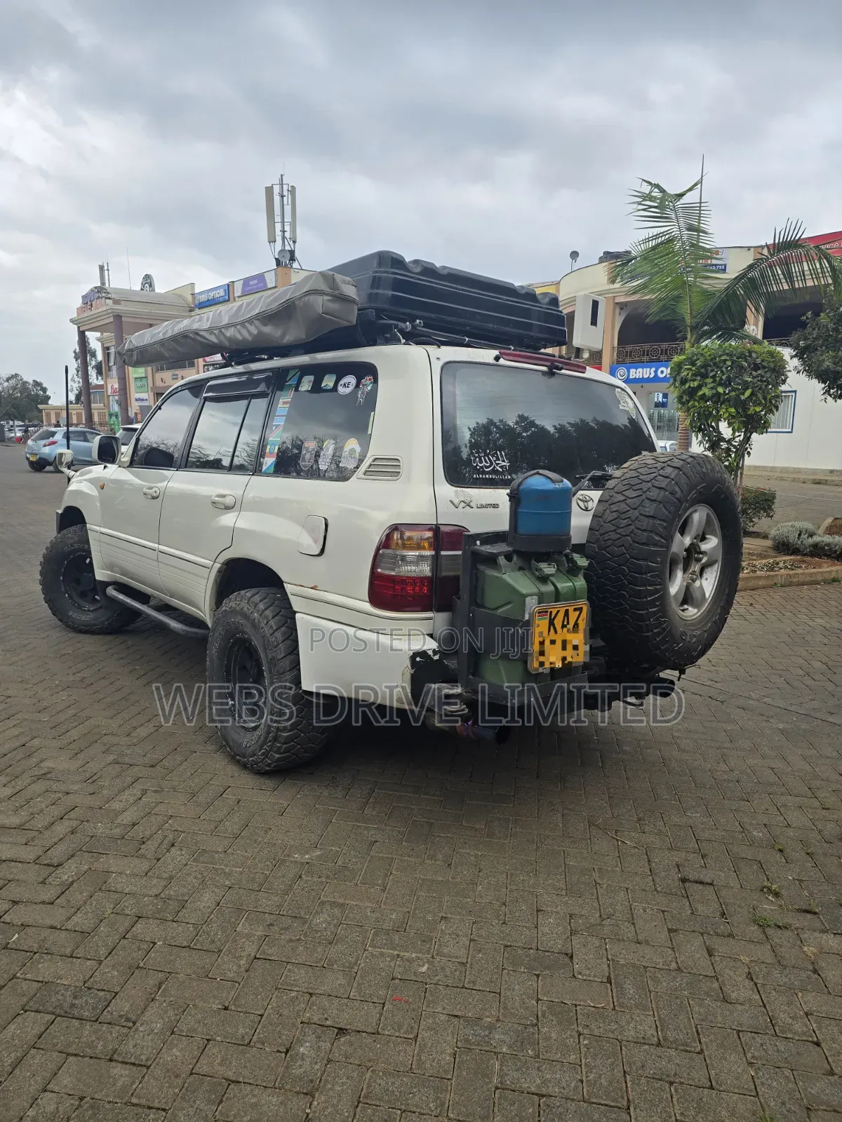 Toyota Land Cruiser 2003 White