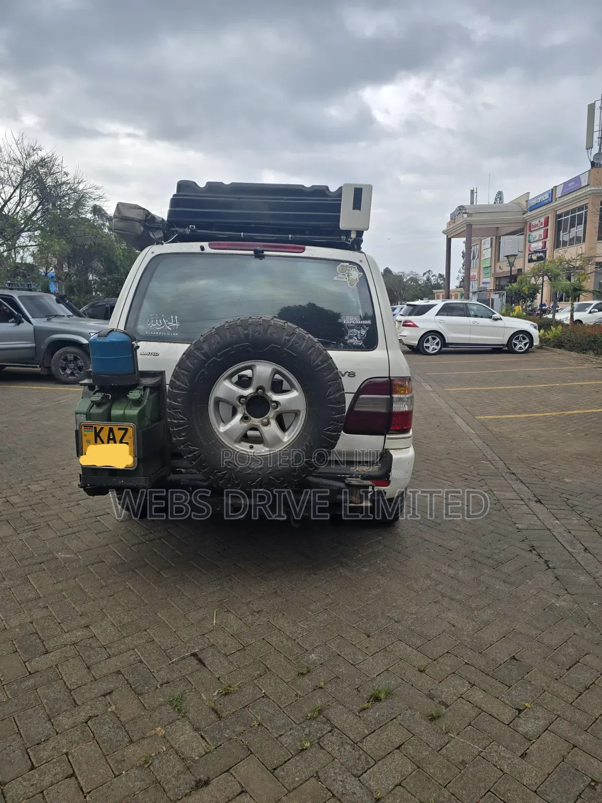 Toyota Land Cruiser 2003 White