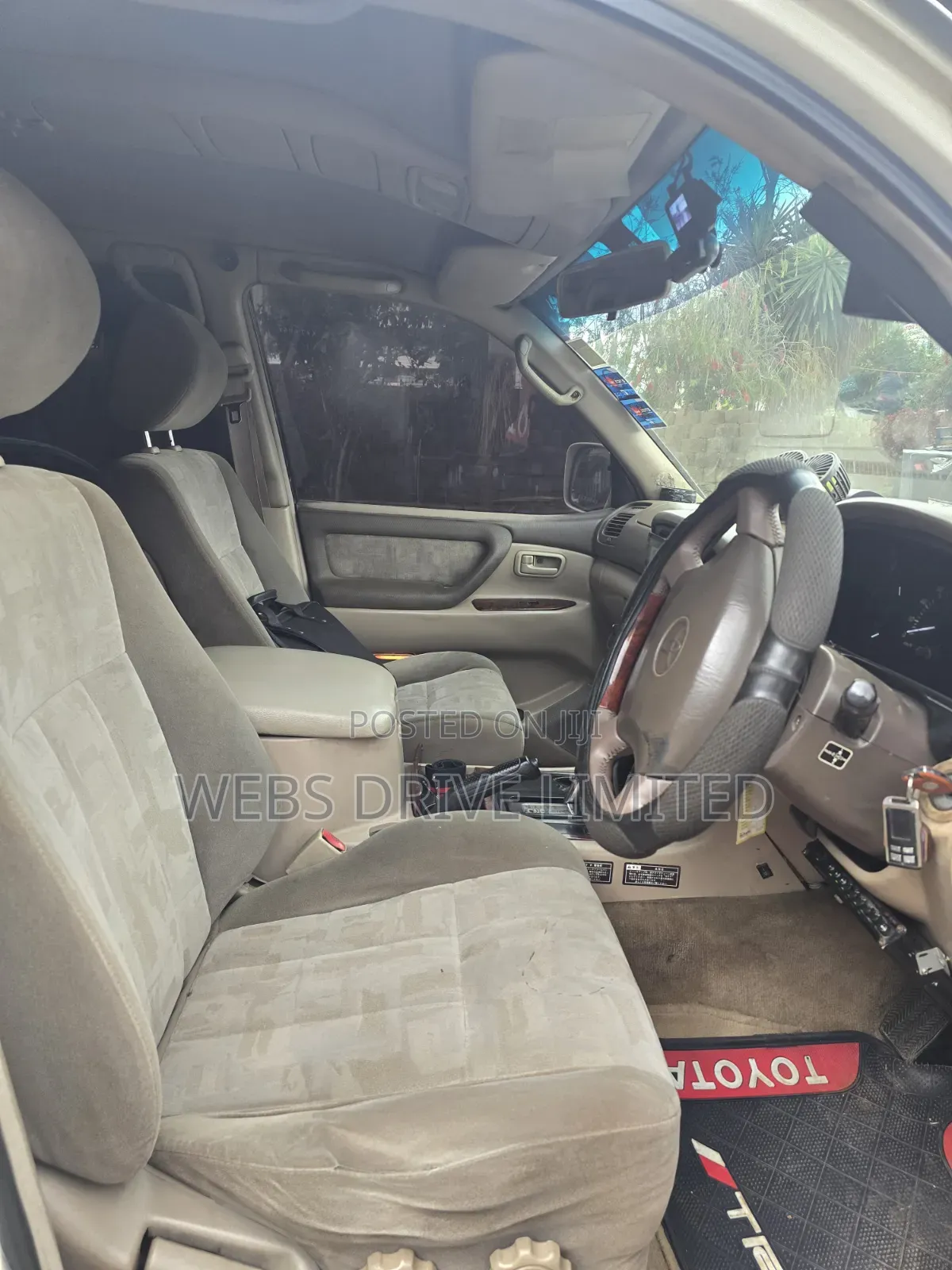 Toyota Land Cruiser 2003 White