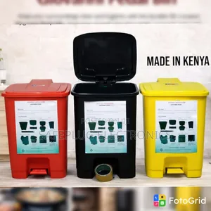 30L Step-on Bin – Hygienic Plastic Garbage Bin