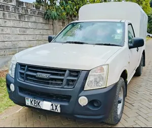 Isuzu D-MAX 2010 White