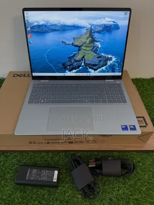 Laptop Dell Inspiron 16 Plus 7640 32GB Intel Core Ultra 9 SSD 2T