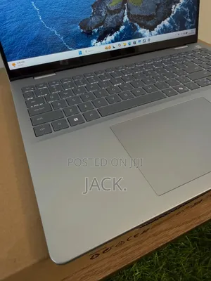 Laptop Dell Inspiron 16 Plus 7640 32GB Intel Core Ultra 9 SSD 2T