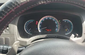 Toyota ISIS 1.8 G 2WD 2010 Black