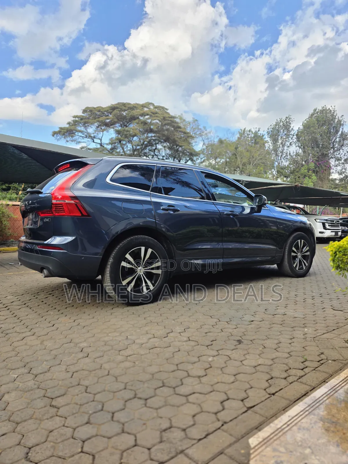 Volvo XC60 2020 Blue