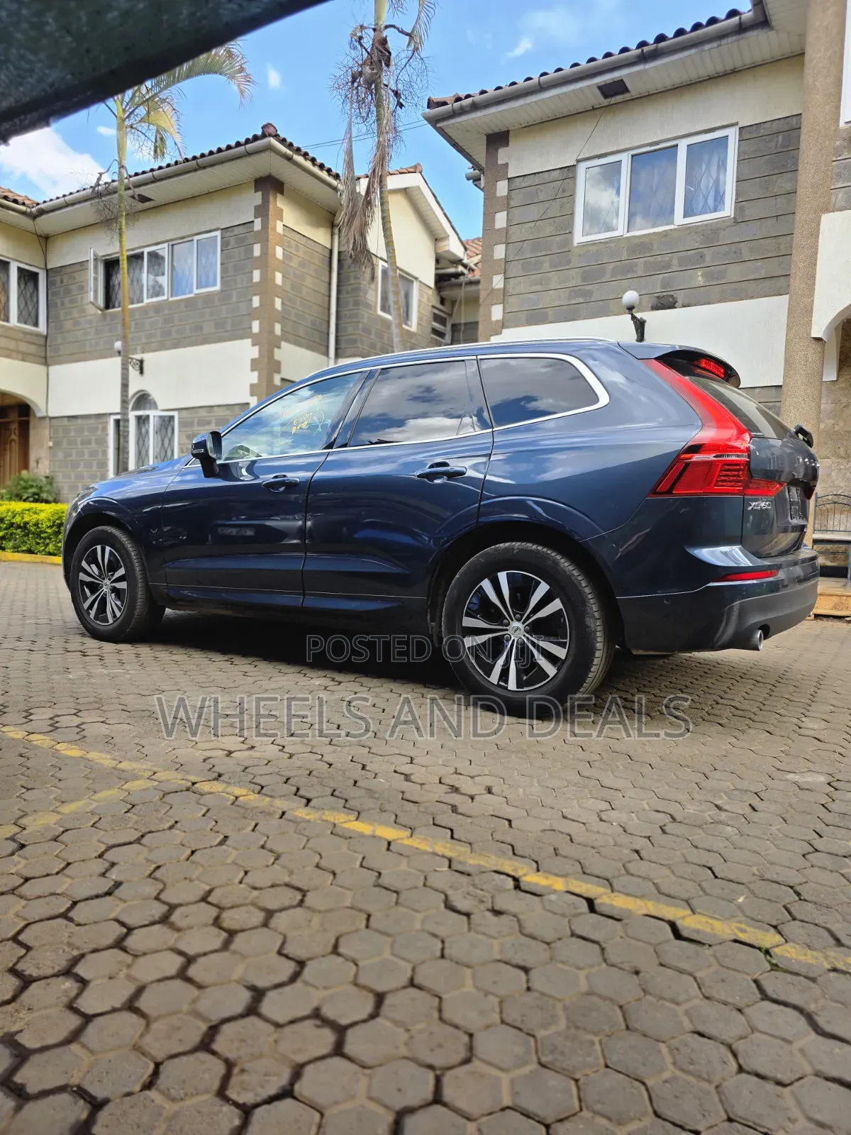 Volvo XC60 2020 Blue
