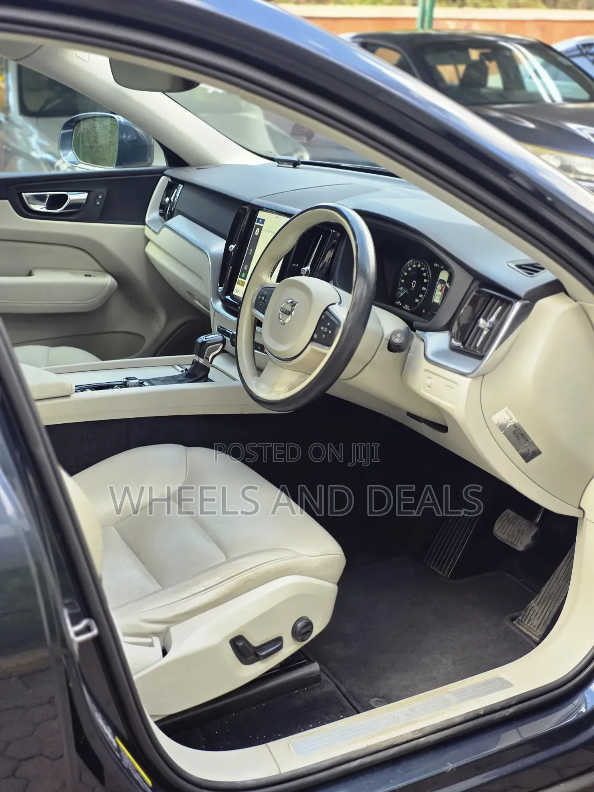 Volvo XC60 2020 Blue
