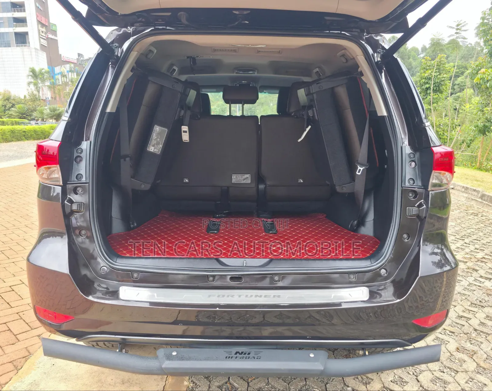 Toyota Fortuner 2018 Burgundy